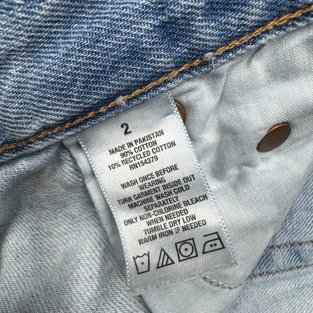 Aeropostale Shorts Blue Denim Vintage High Rise Shorty Distressed‎ Size 2